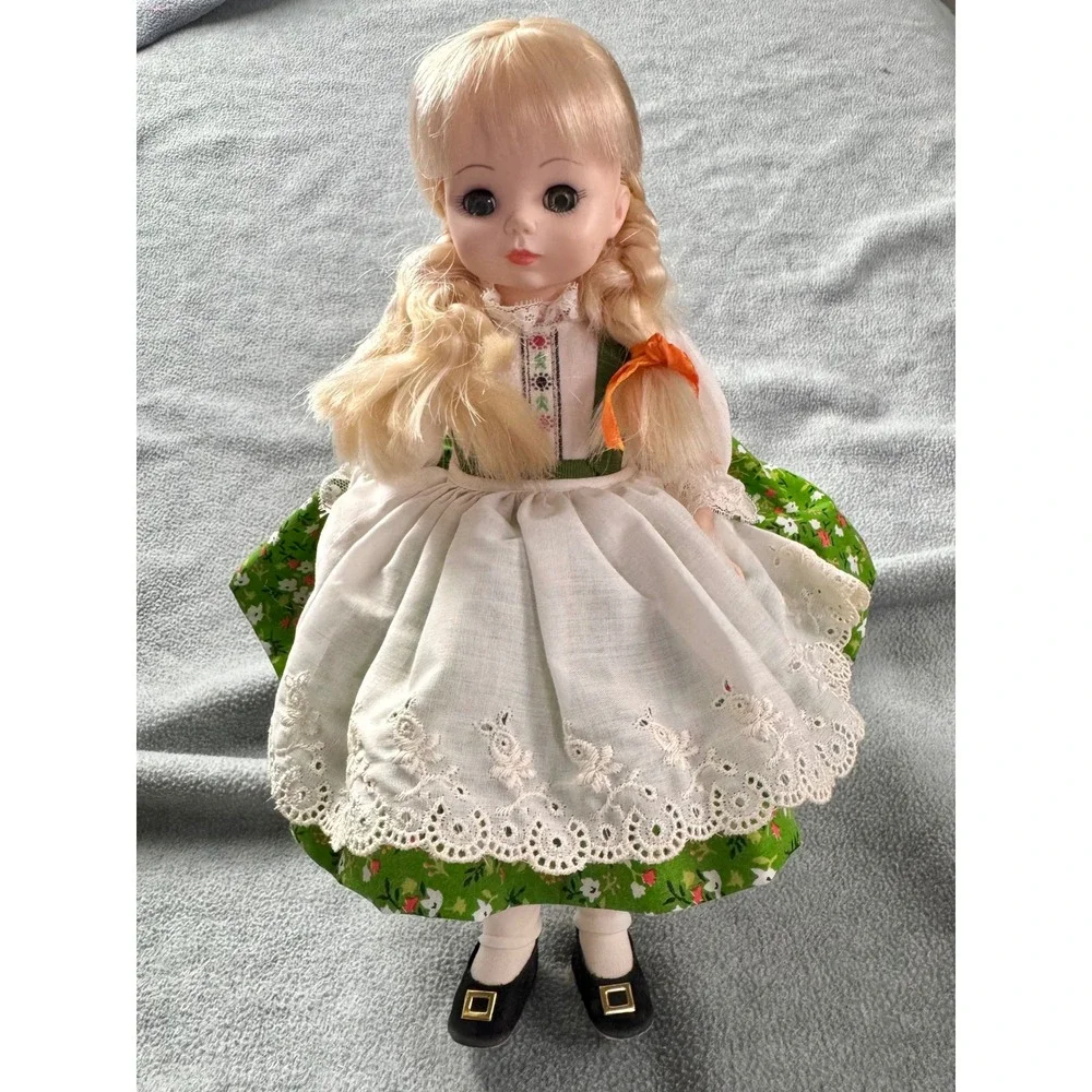 Madame Alexander Heidi Doll Vintage Blonde Braids Floral Dirndl Eyelet Apron 12